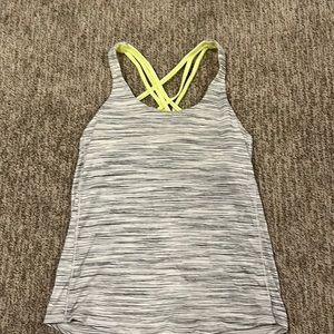lululemon workout too with built in sports bra
